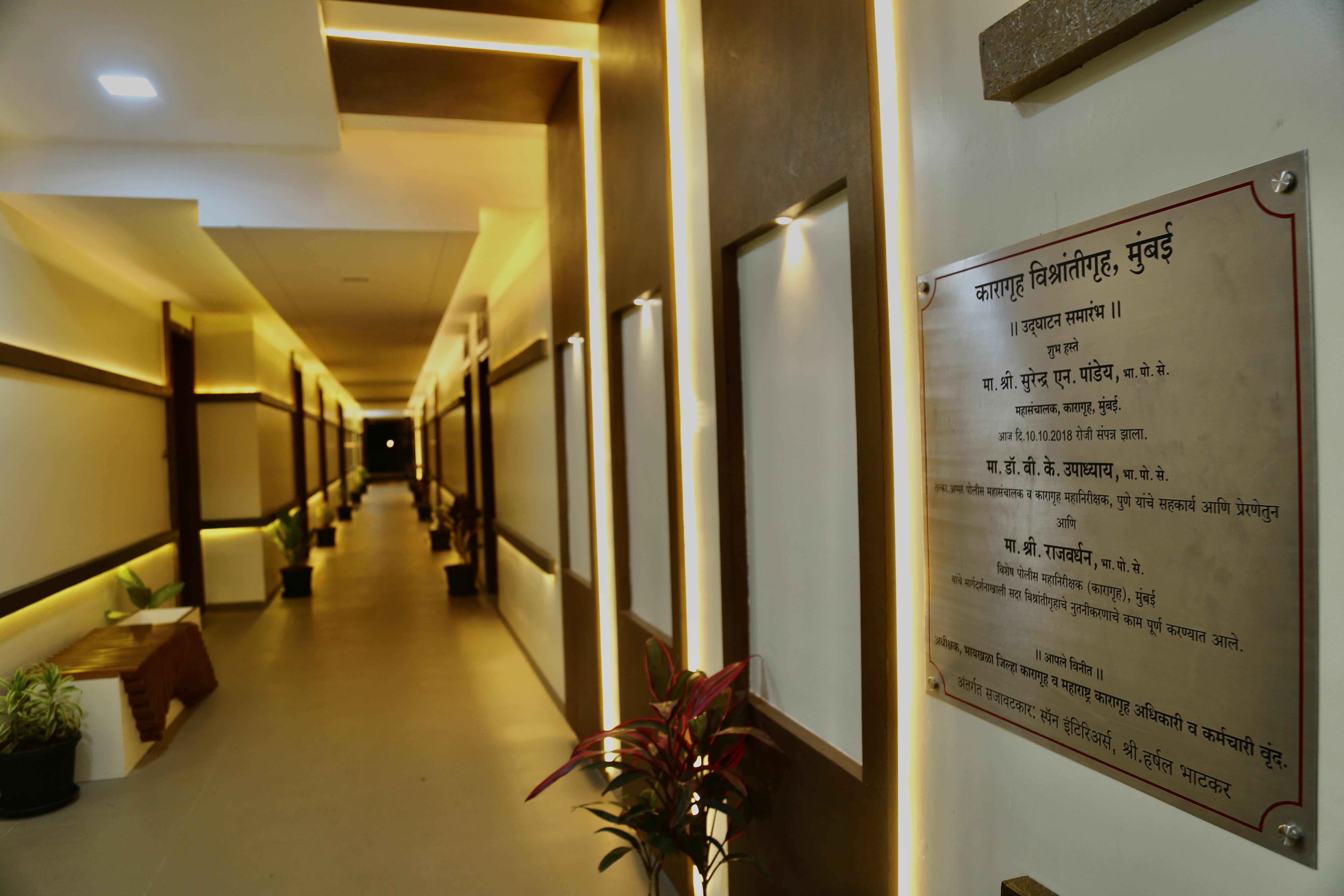 Discover our guest house featuring stunning outdoor and indoor lighting, exceptional interior design, and flawless finishes.